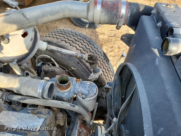 image for item DO4671 1998 Mack RD truck cab and chassis