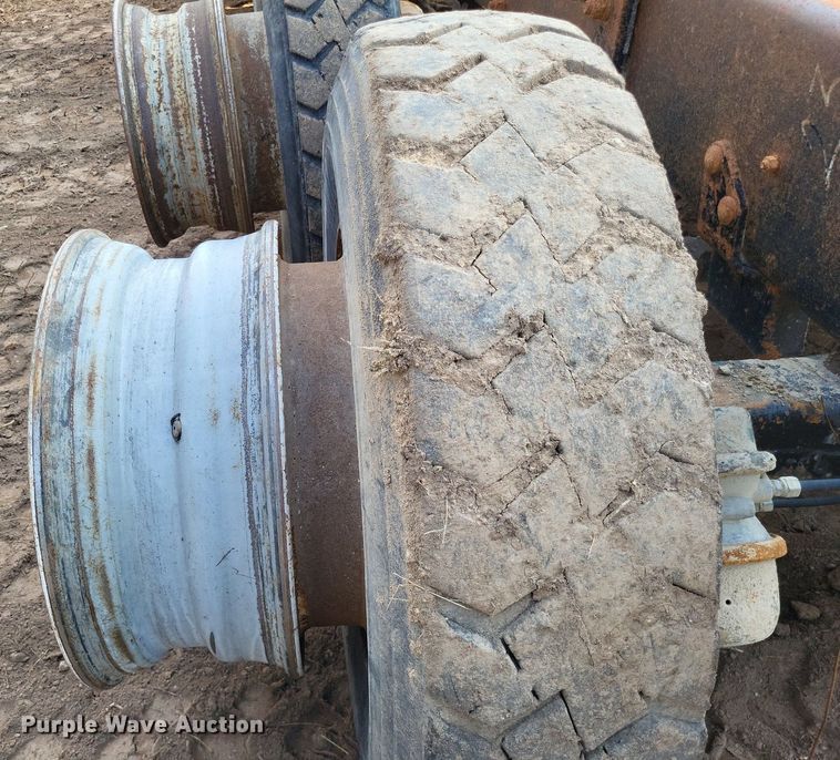 image for item DO4671 1998 Mack RD truck cab and chassis