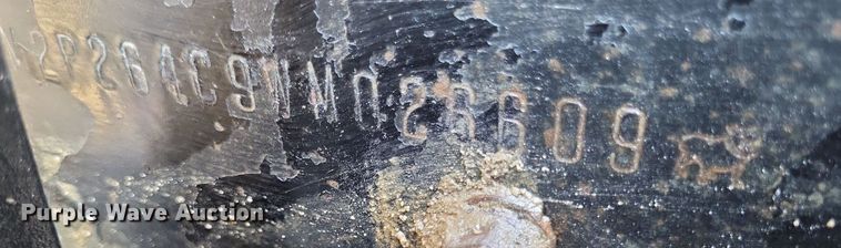 image for item DO4671 1998 Mack RD truck cab and chassis