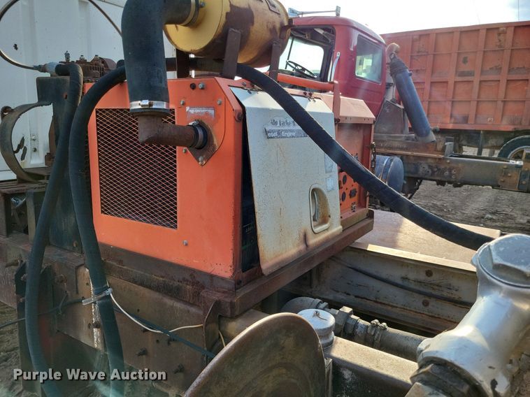 image for item DO4672 1978 Ford fuel truck