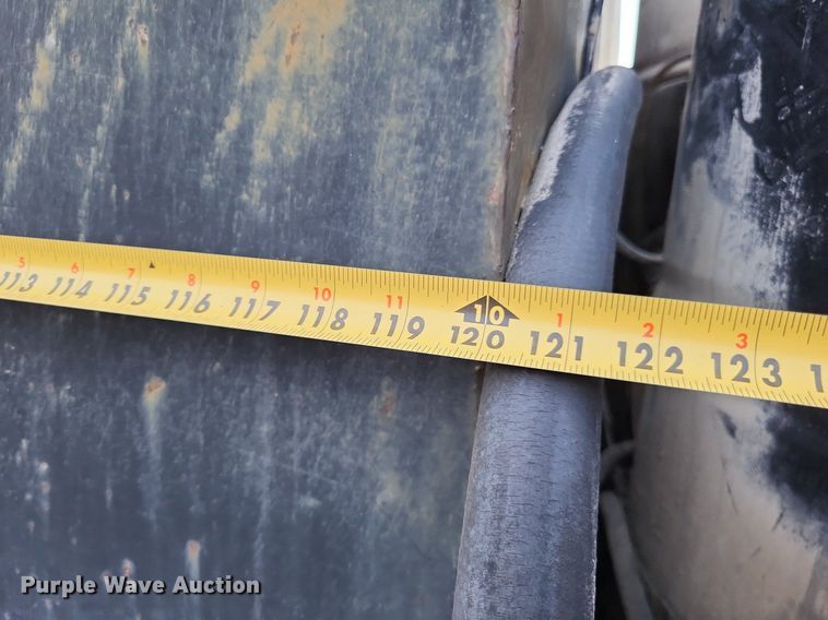 image for item DO4672 1978 Ford fuel truck