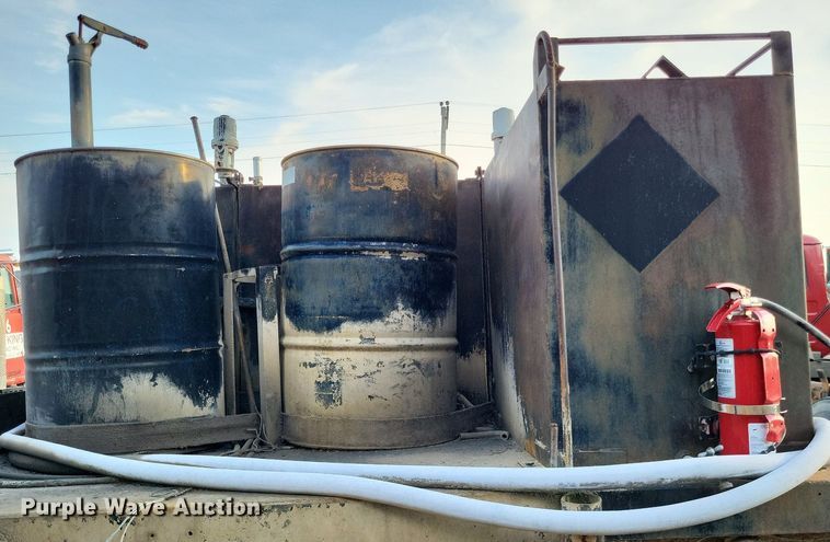 image for item DO4672 1978 Ford fuel truck