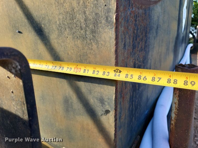 image for item DO4672 1978 Ford fuel truck