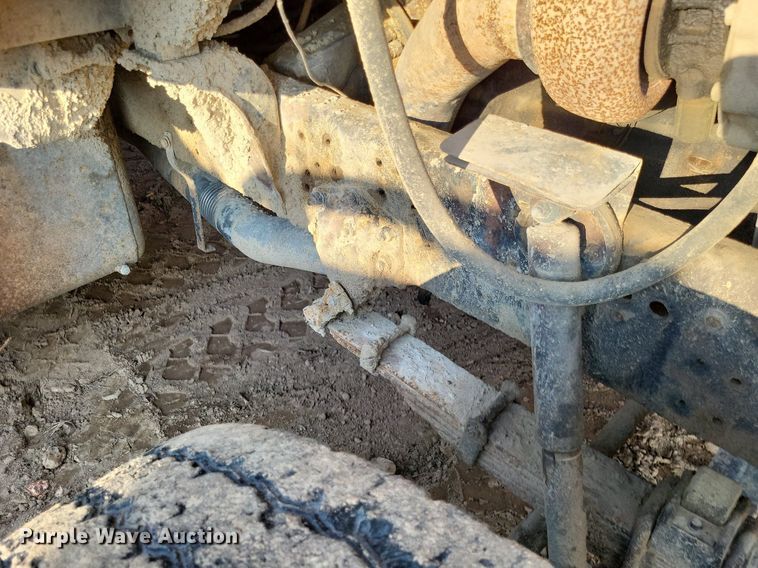 image for item DO4672 1978 Ford fuel truck