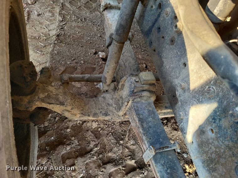 image for item DO4672 1978 Ford fuel truck