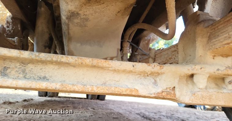 image for item DO4672 1978 Ford fuel truck