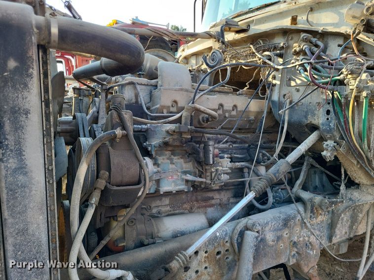 image for item DO4672 1978 Ford fuel truck