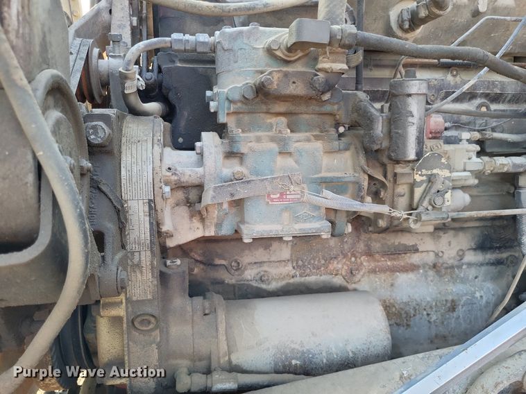 image for item DO4672 1978 Ford fuel truck