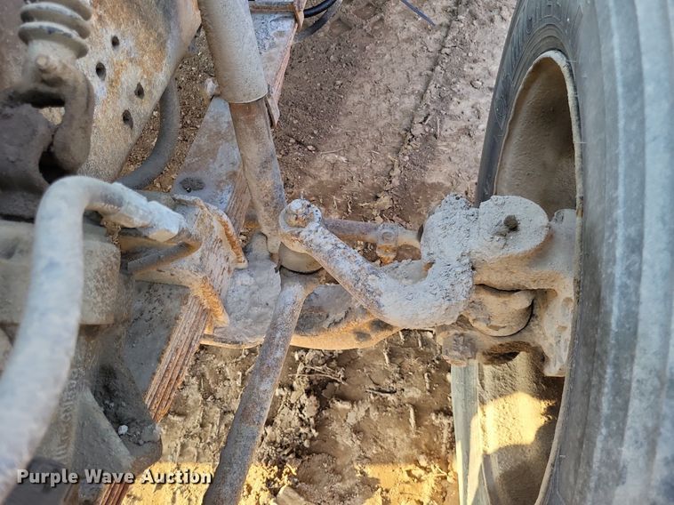 image for item DO4672 1978 Ford fuel truck