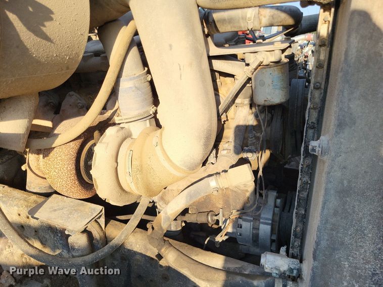 image for item DO4672 1978 Ford fuel truck