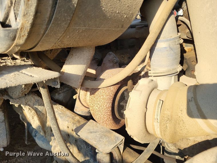 image for item DO4672 1978 Ford fuel truck