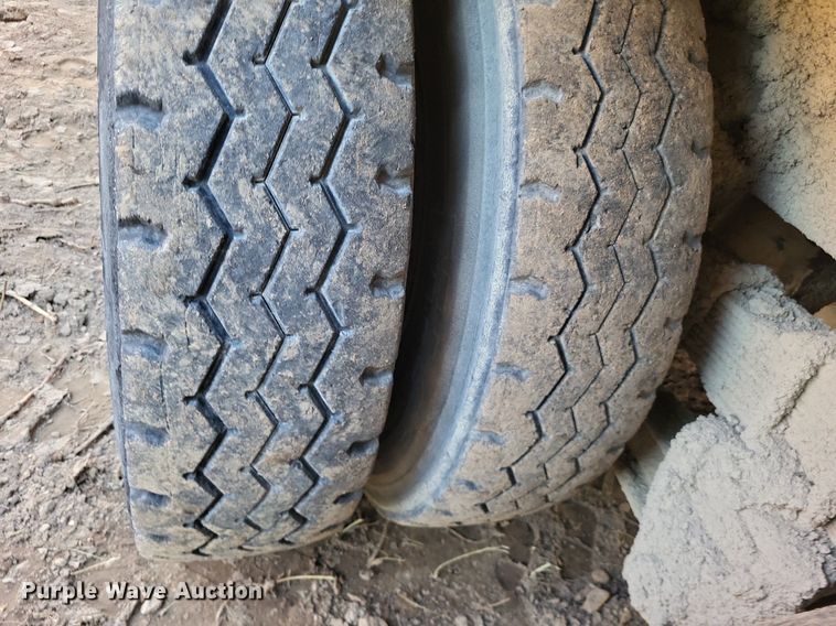 image for item DO4672 1978 Ford fuel truck