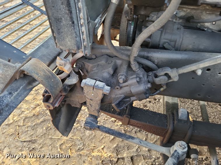 image for item DO4674 1972 Ford W9000 truck cab and chassis