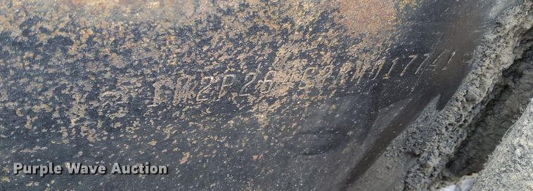 image for item DO4676 1994 Mack truck chassis