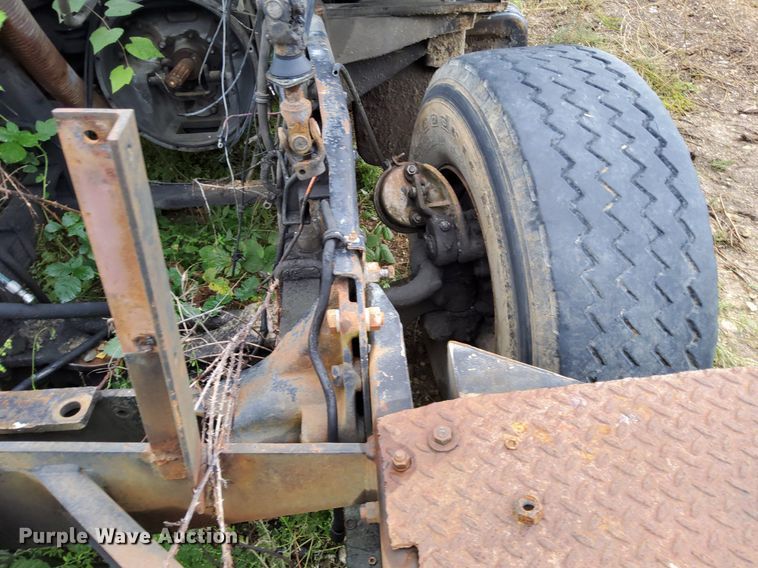 image for item DO4677 1985 Mack DM685S ready mix truck