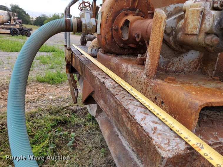 image for item DO4678 1990 Mack RD690S tank truck