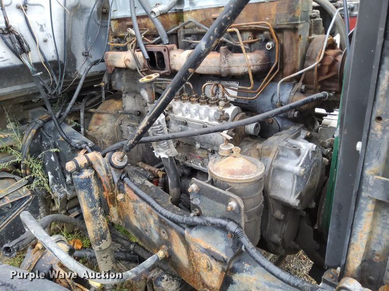 image for item DO4678 1990 Mack RD690S tank truck