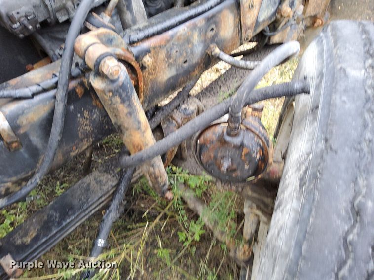 image for item DO4678 1990 Mack RD690S tank truck