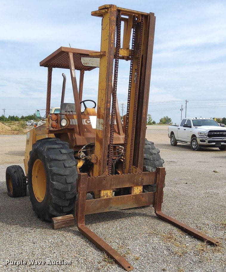 image for item DO4680 1988 Case 585E forklift
