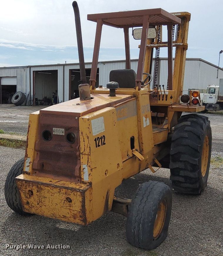 image for item DO4680 1988 Case 585E forklift