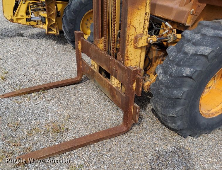 image for item DO4680 1988 Case 585E forklift