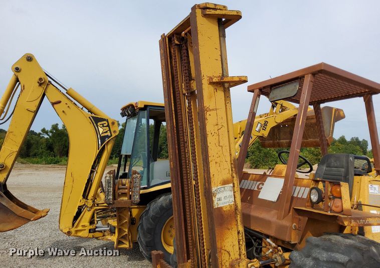 image for item DO4680 1988 Case 585E forklift