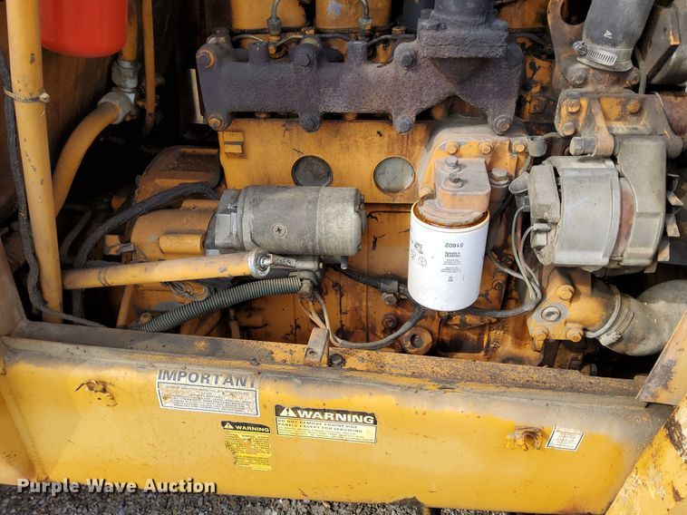 image for item DO4680 1988 Case 585E forklift