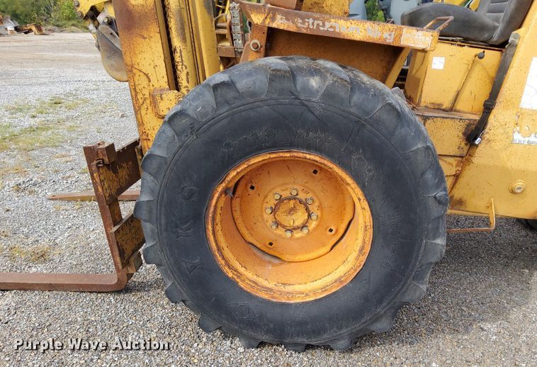 image for item DO4680 1988 Case 585E forklift