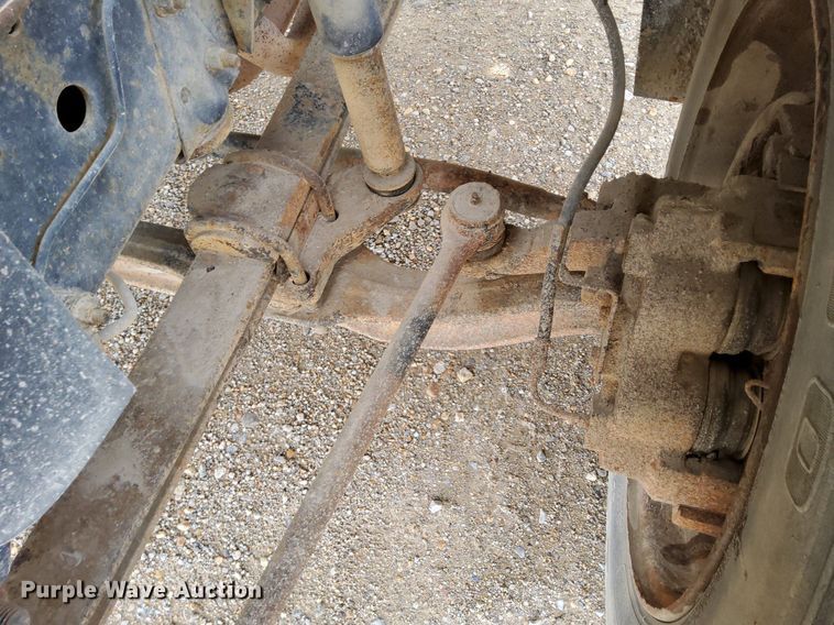 image for item DO4681 1995 GMC TopKick C5500 truck cab and chassis