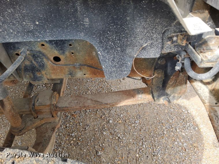 image for item DO4681 1995 GMC TopKick C5500 truck cab and chassis