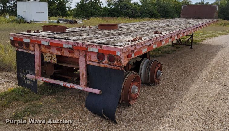 image for item DO4683 1974 Dorsey flatbed trailer