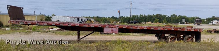 image for item DO4683 1974 Dorsey flatbed trailer