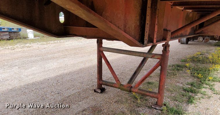 image for item DO4683 1974 Dorsey flatbed trailer