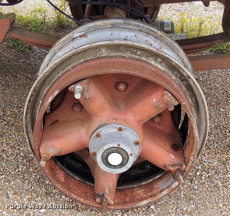 image for item DO4683 1974 Dorsey flatbed trailer