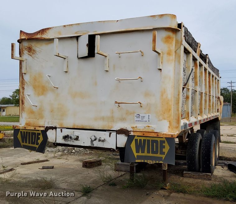 image for item DO4684 1979 Hillbilt end dump trailer