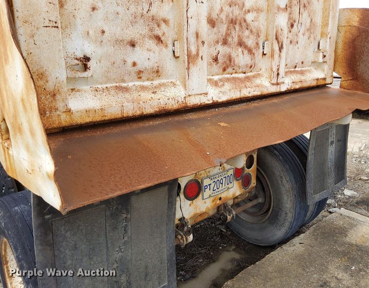 image for item DO4684 1979 Hillbilt end dump trailer