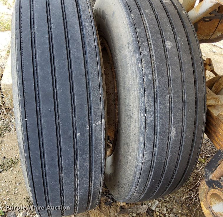 image for item DO4684 1979 Hillbilt end dump trailer