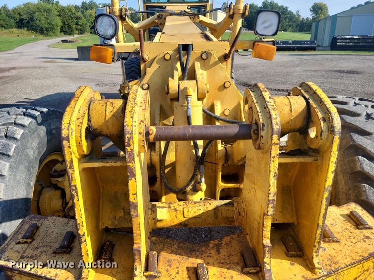 image for item DO4686 1997 John Deere 670CH  motor grader