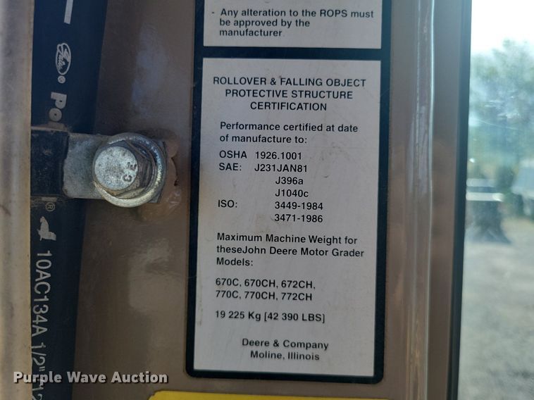 image for item DO4686 1997 John Deere 670CH  motor grader