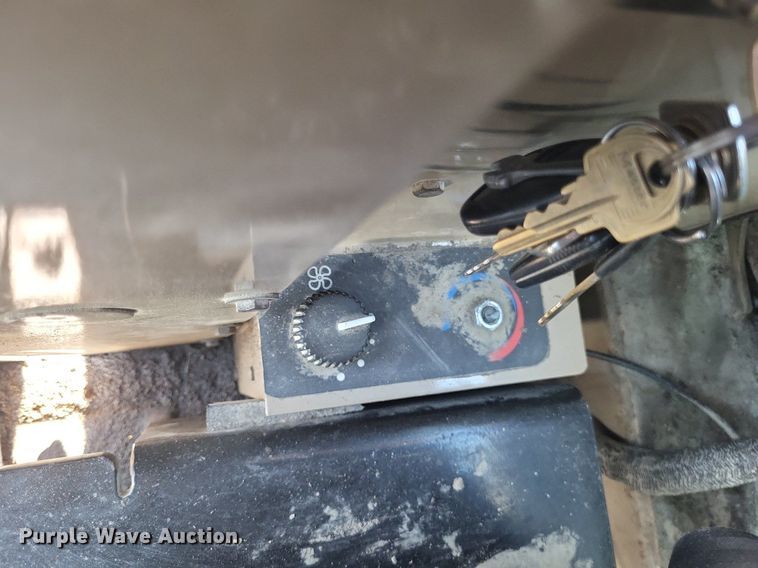 image for item DO4686 1997 John Deere 670CH  motor grader