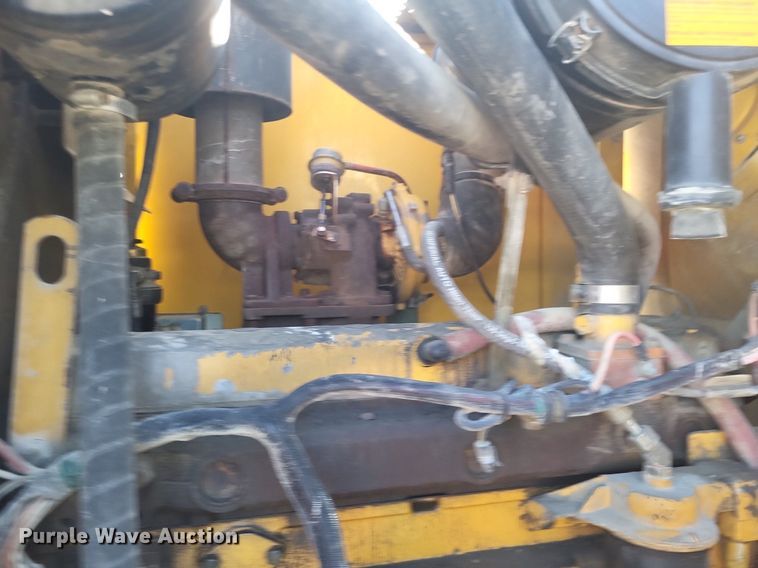 image for item DO4686 1997 John Deere 670CH  motor grader