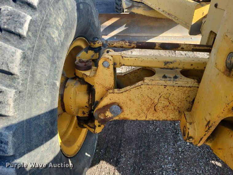 image for item DO4686 1997 John Deere 670CH  motor grader