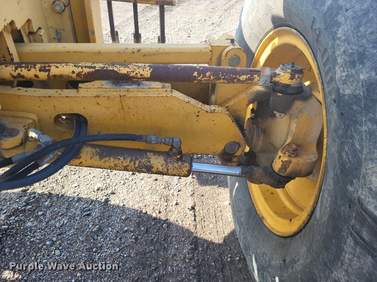 image for item DO4686 1997 John Deere 670CH  motor grader