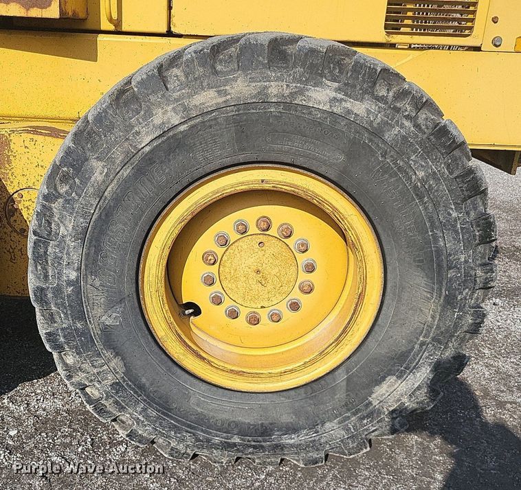 image for item DO4686 1997 John Deere 670CH  motor grader