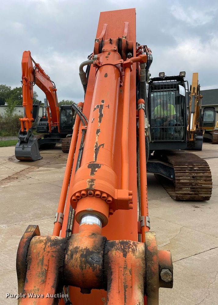 image for item DP0054 2017 Hitachi  ZX300LC-6N excavator