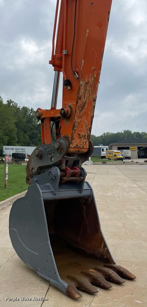 image for item DP0054 2017 Hitachi  ZX300LC-6N excavator