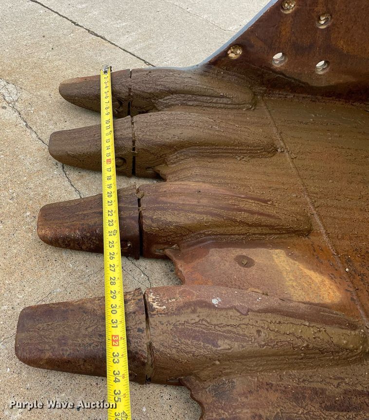 image for item DP0054 2017 Hitachi  ZX300LC-6N excavator