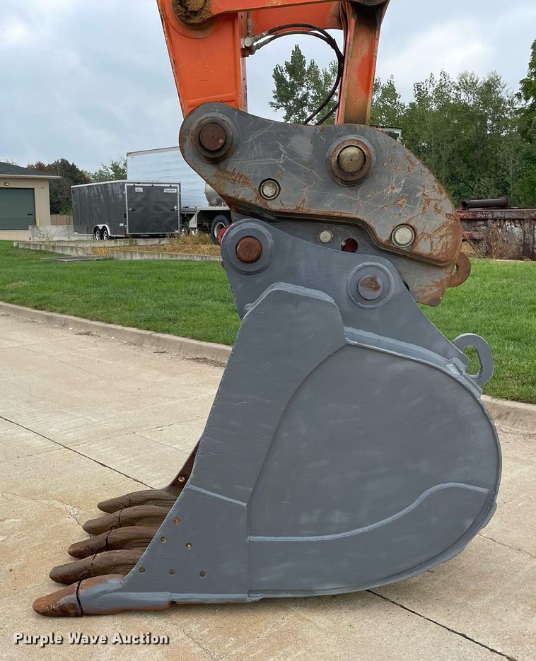 image for item DP0054 2017 Hitachi  ZX300LC-6N excavator