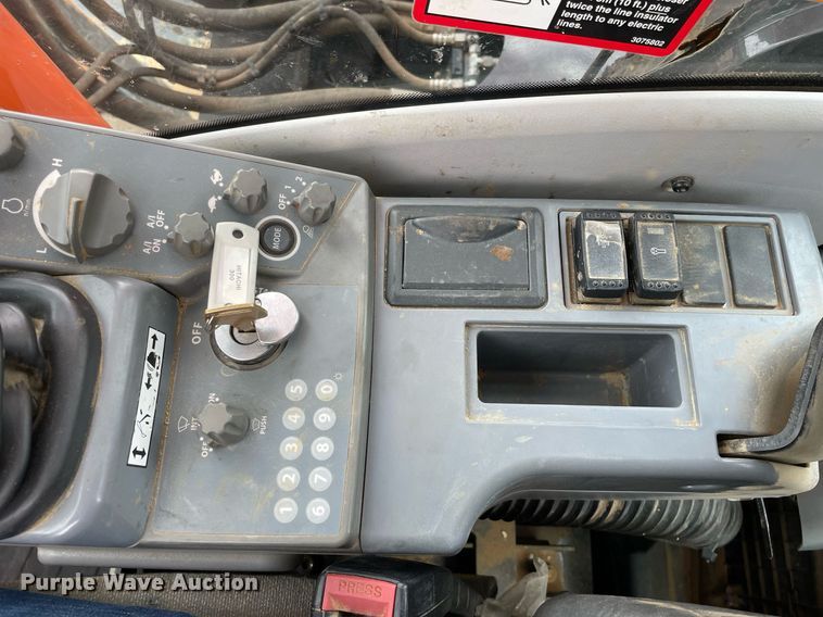 image for item DP0054 2017 Hitachi  ZX300LC-6N excavator