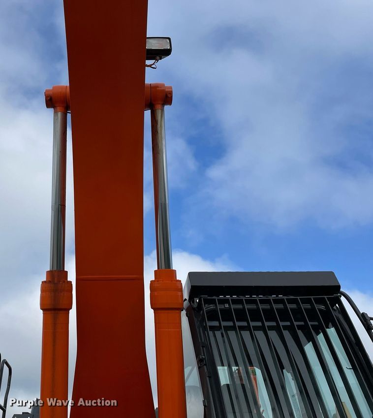 image for item DP0055 2016 Hitachi  ZX300LC-6N excavator